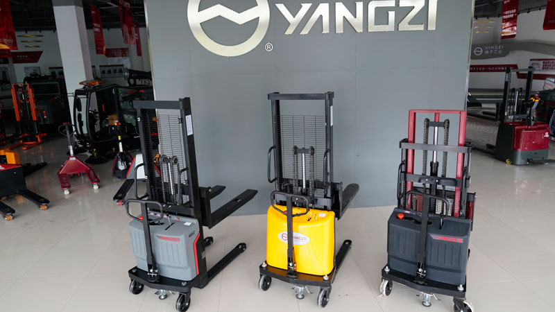 為什么你應(yīng)該考慮電動(dòng)叉車(chē)