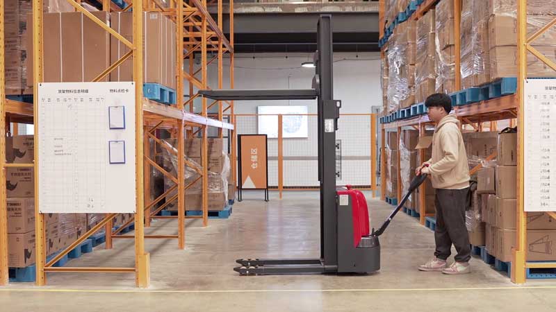 電動(dòng)叉車(chē)的5大好處